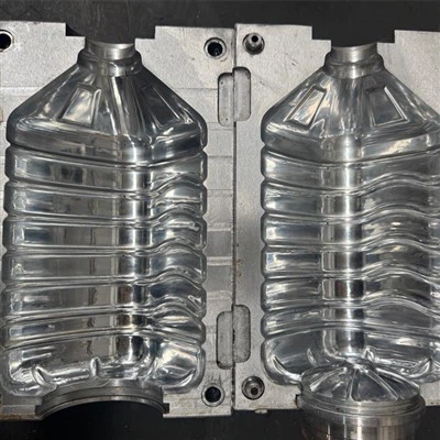 Wie hoch ist der Stromverbrauch einer 6-fach Blasform?